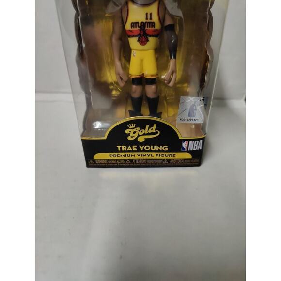 Funko Vinyl Gold Trae Young 5" Atlanta NBA 2021 - Picture 2 of 9